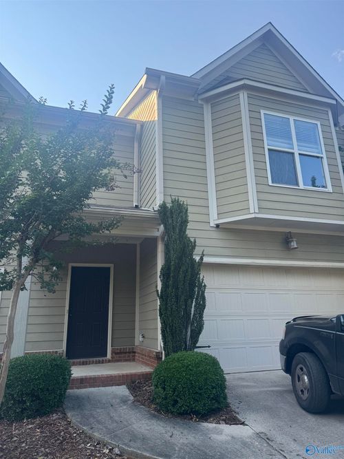 210 Treetop Dr Ne, Huntsville, AL, 35801-1988 | Card Image