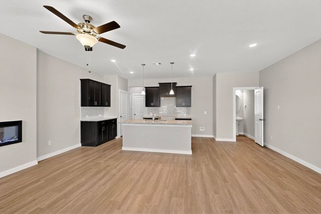 1840 Summer Aura, House other with 3 bedrooms, 3 bathrooms and null parking in Mesquite TX | Image 9