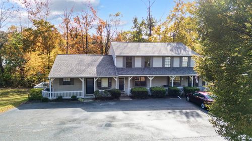 102 Goose Ridge Dr, Forest, VA, 24551-2883 | Card Image