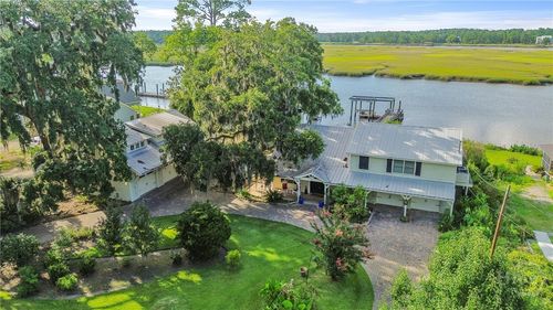 189 E 1st St, Midway, GA, 31320-7228 | Card Image