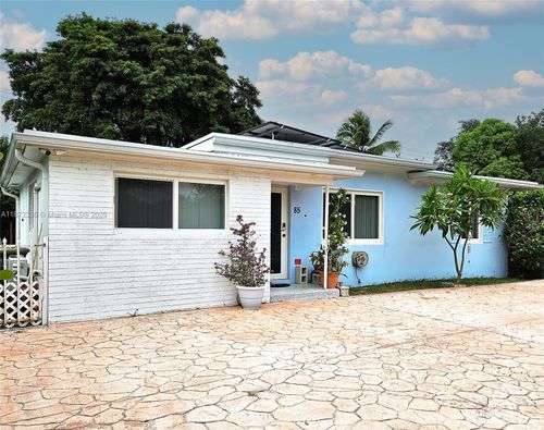 85 Nw 126th St, North Miami, FL, 33168-4618 | Card Image