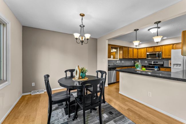 4252 Thornhill Ln, Townhouse with 3 bedrooms, 2 bathrooms and null parking in Vadnais Heights MN | Image 27