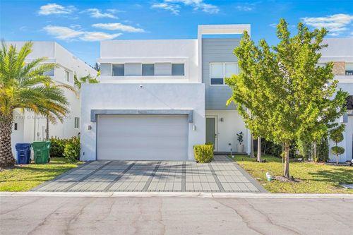 10373 Nw 68th Ter, Doral, FL, 33178-4616 | Card Image