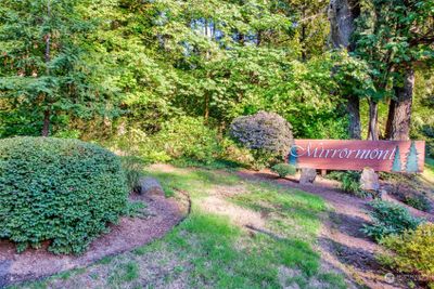 24820 Se Mirrormont Way, House other with 5 bedrooms, 1 bathrooms and 2 parking in Issaquah WA | Image 3