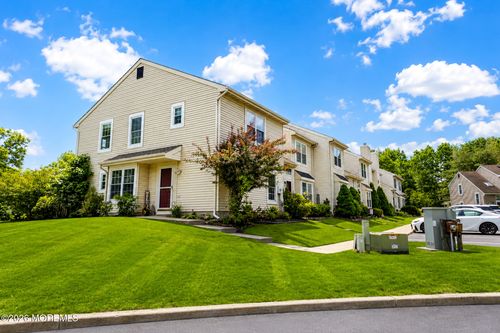 44 Alameda Ct, Eatontown, NJ, 07724-2533 | Card Image