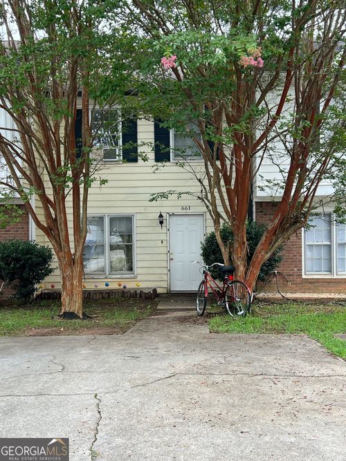 661 Browning Ln Se, Conyers, GA, 30013-1731 | Card Image