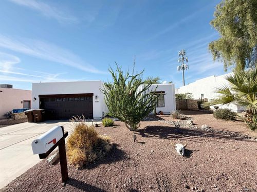 11380 S Stephanie Dr, Yuma, AZ, 85367-5825 | Card Image