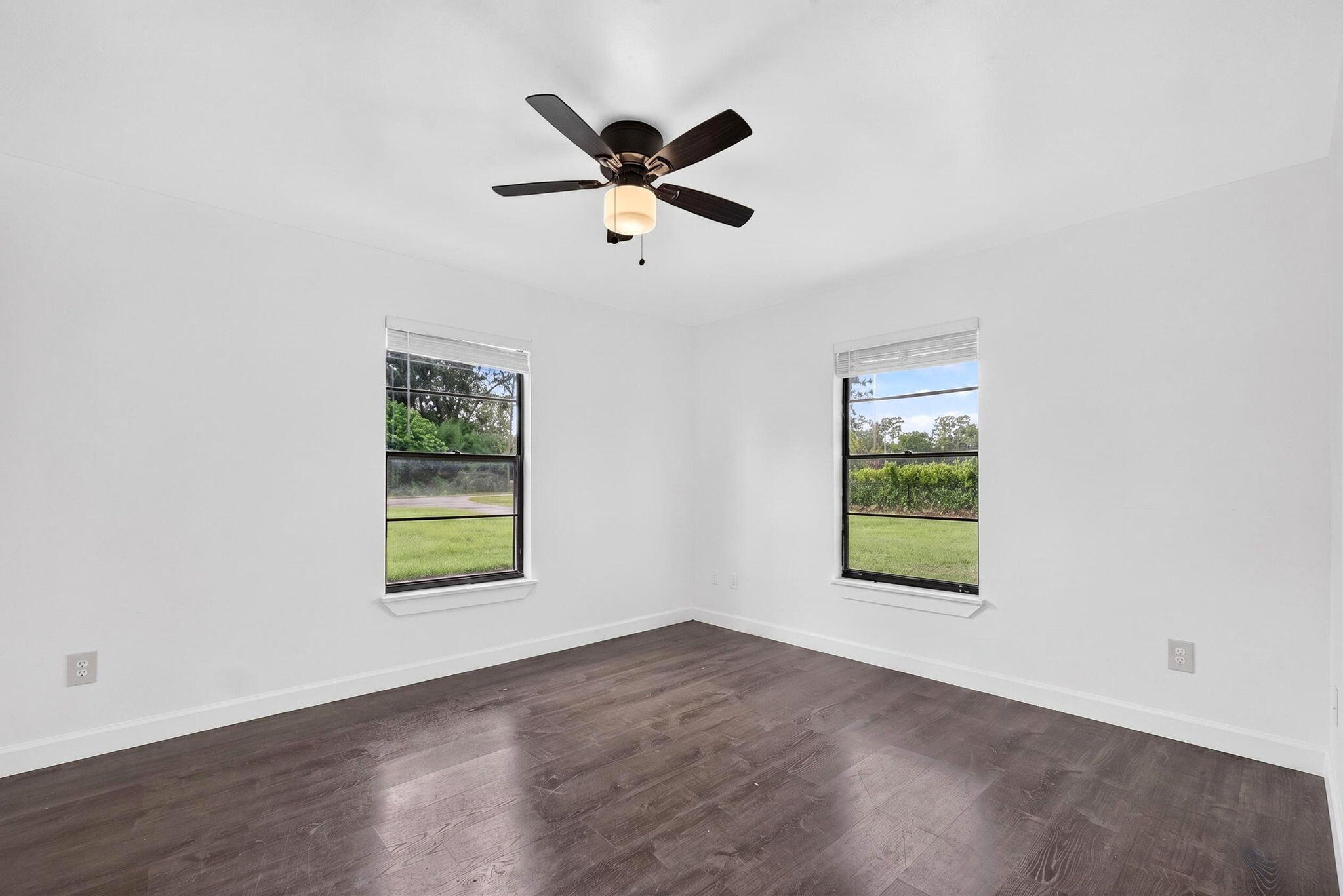 Residential Lease in The Acreage 5
