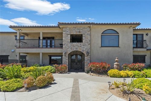 29732 Arroyo Oak Ln, Castaic, CA, 91384-3214 | Card Image