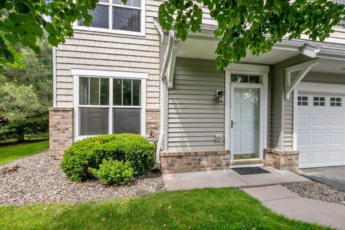 unit-5-3001 Chamberlin St N, MAPLEWOOD, MN, 55109-5611 | Card Image