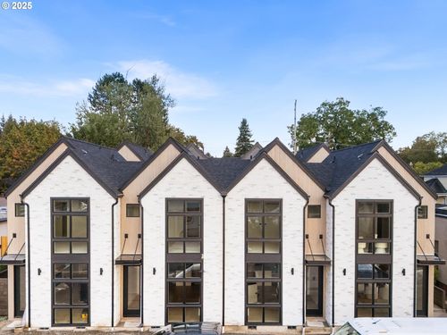 1911 Broadway St, Vancouver, WA, 98663-3495 | Card Image