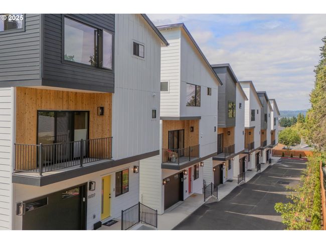 10731 Ne Fremont St, Condo with 4 bedrooms, 4 bathrooms and 1 parking in Portland OR | Image 43