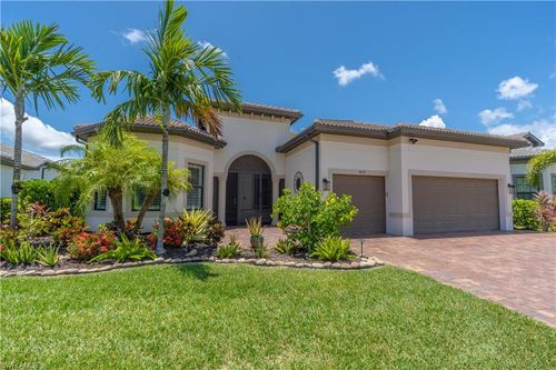 6839 Winding Cypress Dr, NAPLES, FL, 34114-2885 | Card Image