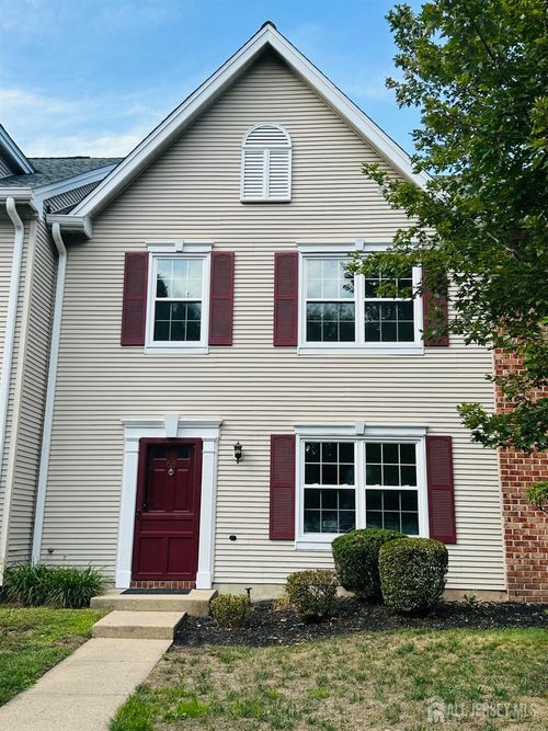 68 Albury Way, North Brunswick, NJ, 08902-4205 | Card Image