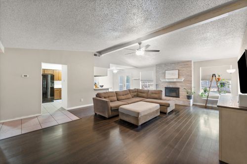 5417 Sandusky Ct, Arlington, TX, 76017-3225 | Card Image