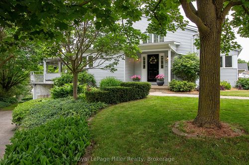 390 Fairview St, New Hamburg, ON, N3A1M2 | Card Image