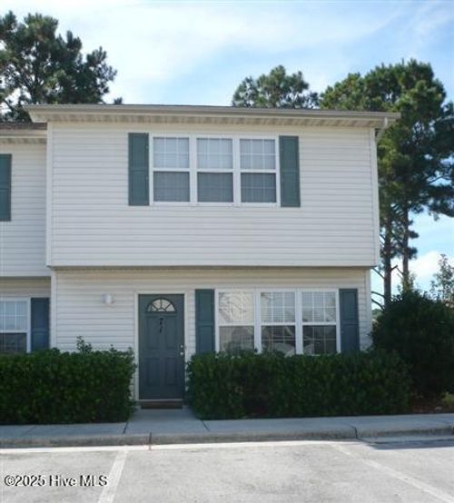 71 Crush Ct, Swansboro, NC, 28584-8366 | Card Image