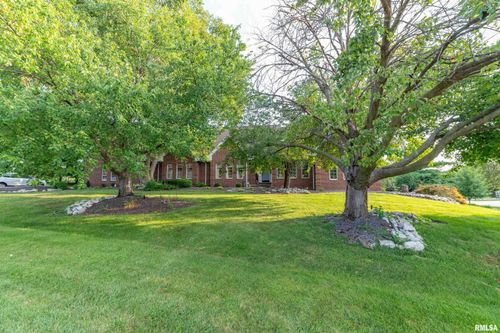 921 Birdie Ln, Quincy, IL, 62305-6194 | Card Image