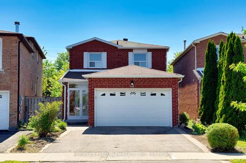 116 Jaimie Rd, Thornhill, ON, L4J6A5 | Card Image