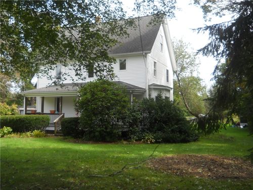 65 Laurel St, Ashaway, RI, 02804-1522 | Card Image
