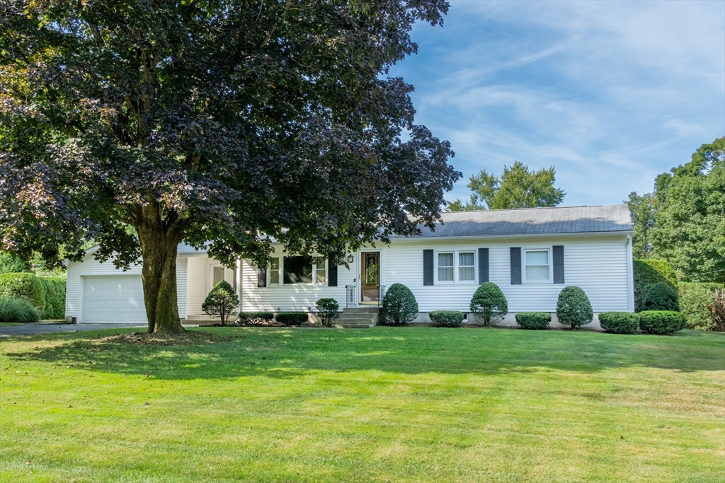 Harwich Rd, East Longmeadow, MA 01028