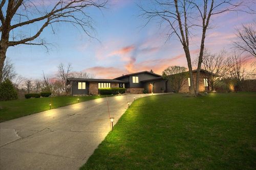 25 Cherrywood Ln, Valparaiso, IN, 46385 | Card Image