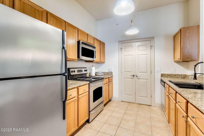 4-web-or-mls-201 Settlers Trace Blvd 440 | Image 4
