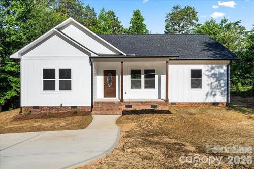 5328 Oaktree Dr, Gastonia, NC, 28052-7199 | Card Image