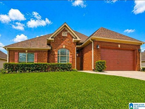 2042 Forest Lakes Ln, STERRETT, AL, 35147-8151 | Card Image
