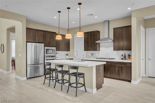 10172 Bismarck Palms Ave, Las Vegas, NV, 89166-6657 | Card Image