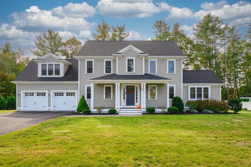 10 Wood Hollow Way, Hanover, MA, 02339-1887 | Card Image