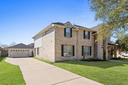 4204 Oriole Trails Dr, Dickinson, TX, 77539-8389 | Card Image