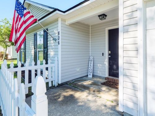 806 Danielle Way, Hahira, GA, 31632-1293 | Card Image