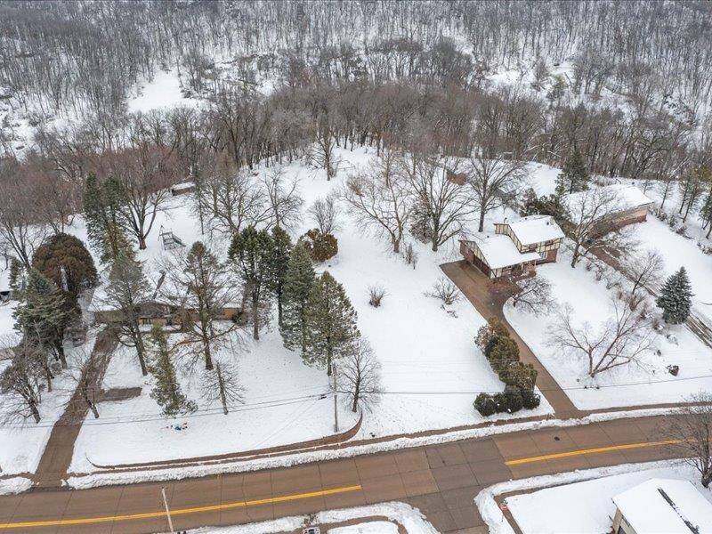 Land in Dubuque 3