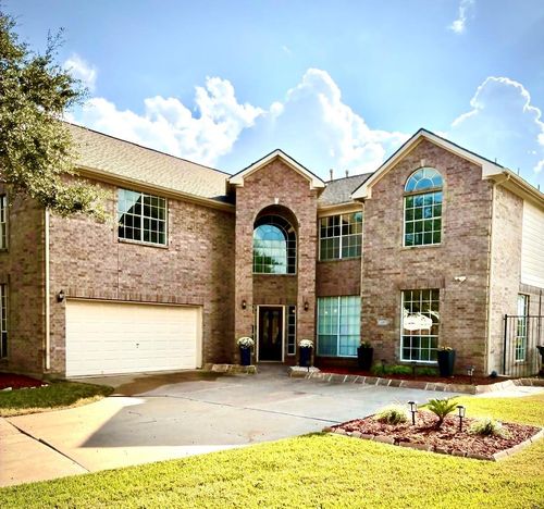 230 Walnut Cove Ln, Pearland, TX, 77584-8162 | Card Image
