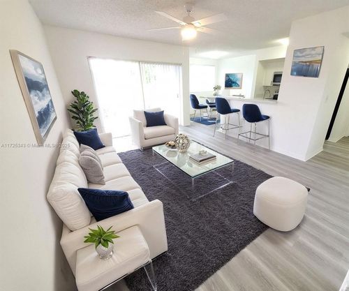 apt-218-2600 S University Dr, Davie, FL, 33328-1465 | Card Image