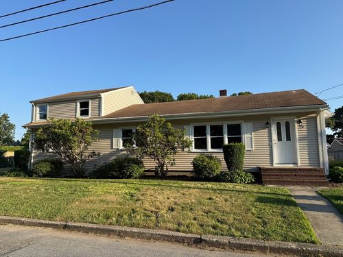 40 Wamsutta Ave, Acushnet, MA, 02743-1529 | Card Image