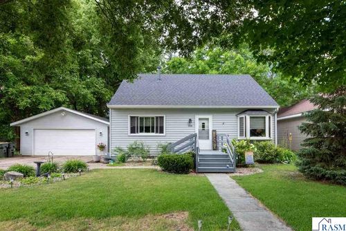 318 W Livermore Street, St. Peter, MN, 56082 | Card Image