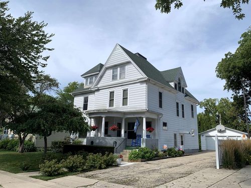 240 W Harrison Street, Columbus, WI, 53925 | Card Image