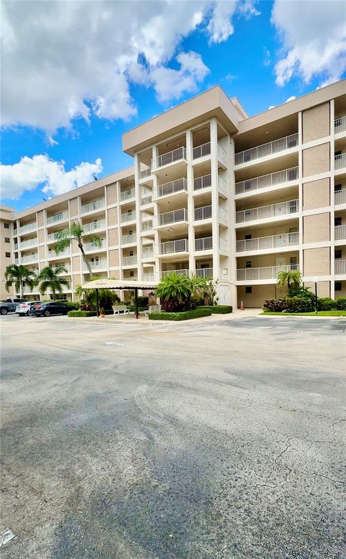 apt-307-2651 Course Dr, Pompano Beach, FL, 33069-3965 | Card Image