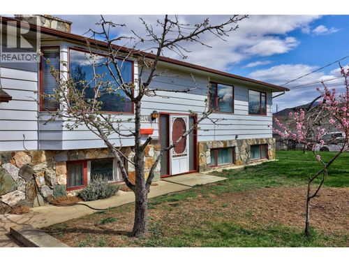 2248 Tranquille Rd, Kamloops, BC, V2B3N2 | Card Image