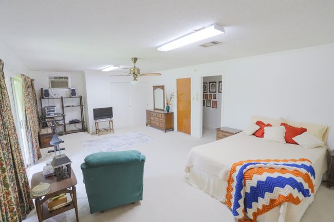 1000 S Harrison St, House other with 4 bedrooms, 4 bathrooms and null parking in McGregor TX | Image 8