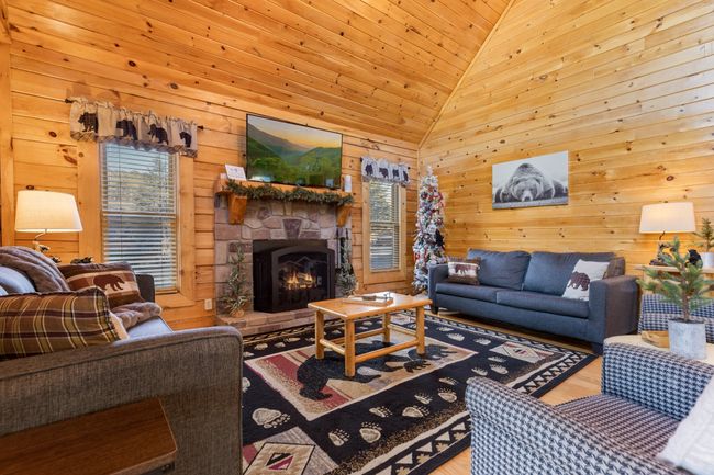 1810 Trout Way, House other with 2 bedrooms, 2 bathrooms and 3 parking in Sevierville TN | Image 13