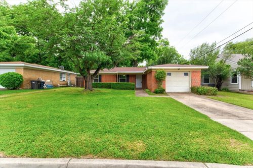 3558 Winston Rd, Fort Worth, TX, 76109-2822 | Card Image