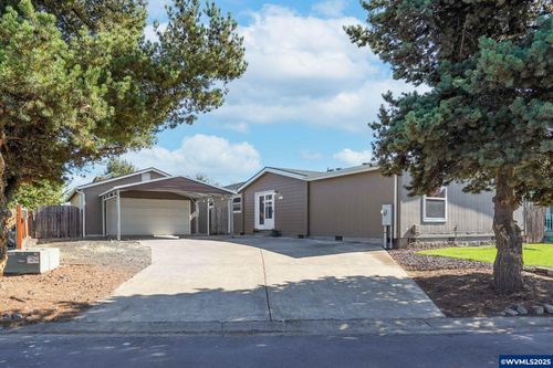 917 Luke St, Independence, OR, 97351-9407 | Card Image