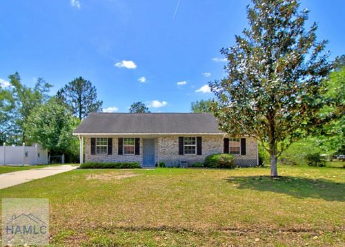 218 Sheila Dr, Hinesville, GA, 31313-8702 | Card Image