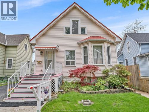 553 Oak Avenue, Windsor, ON, N9A5E7 | Card Image