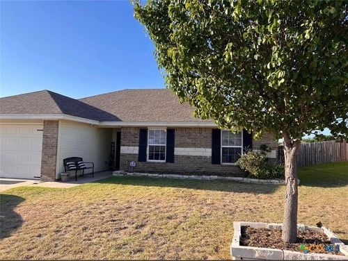 404 Blayton St, Troy, TX, 76579-2673 | Card Image
