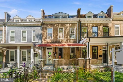239 Rock Creek Church Rd Nw, WASHINGTON, DC, 20011-6009 | Card Image