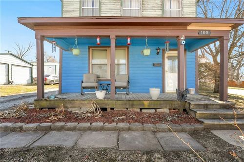 109 W Miami St, Paola, KS, 66071-1616 | Card Image